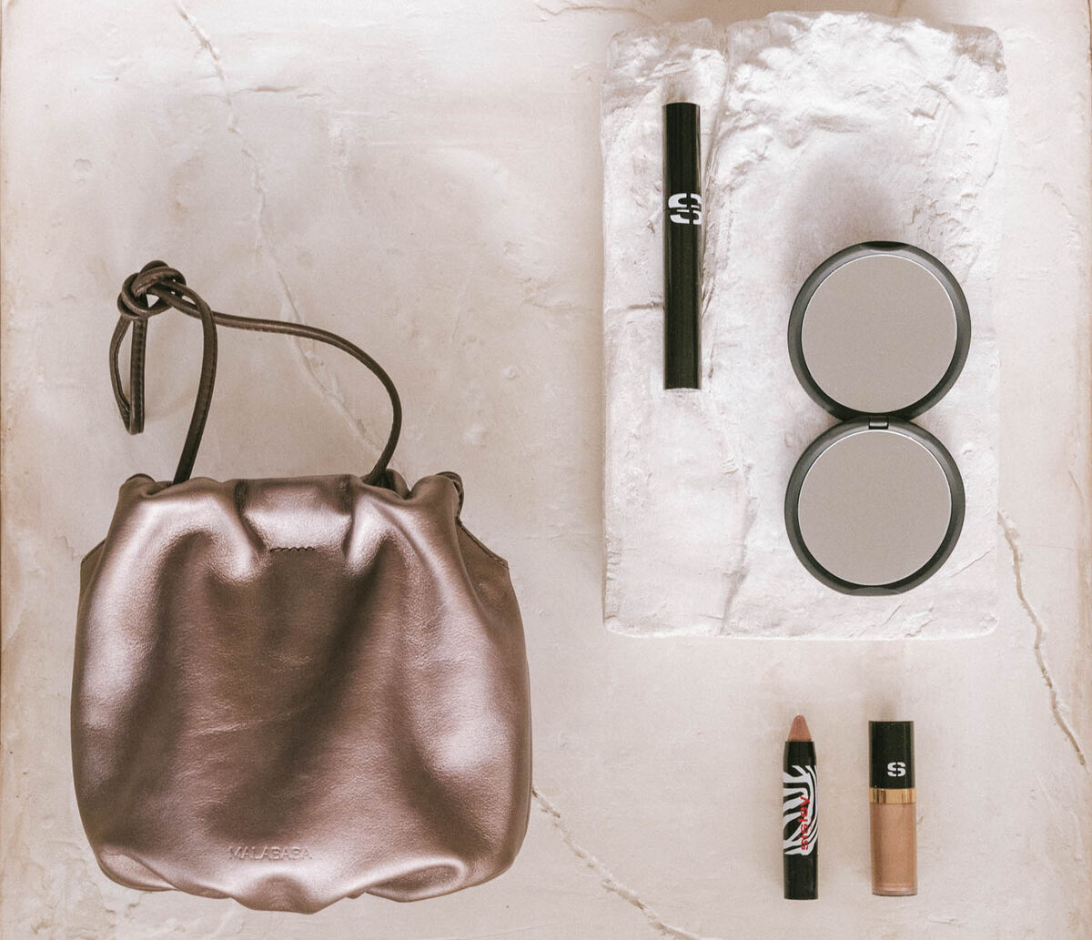 Colaboración Sisley x Malababa y decoración floral por Inés Urquijo